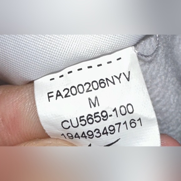 Nike Women’s Cowl Neck Sweatshirt‎ Size Medium - Picture 4 of 5